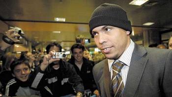 r9